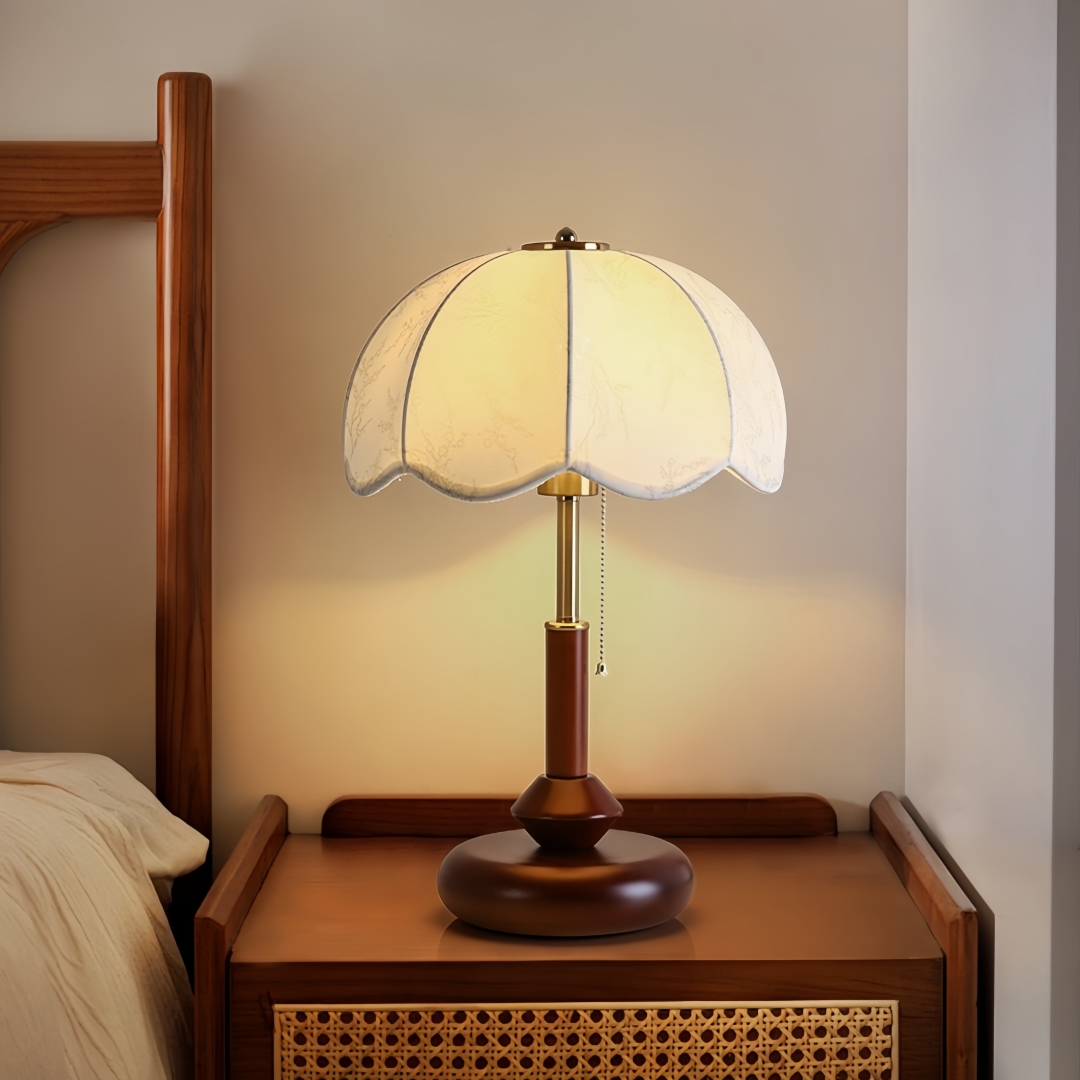 Vintage Scalloped Dome Table L - огляд і ціна Lighting Decor Room