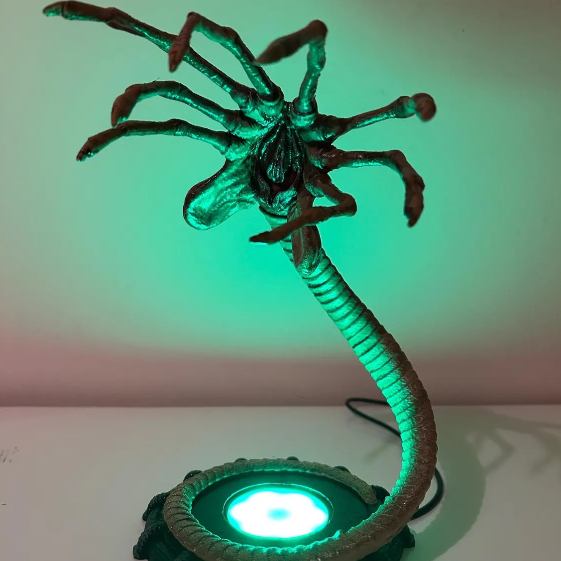 Alien Facehugger Lamp Nightlig - огляд і ціна Lighting Decor Ideas