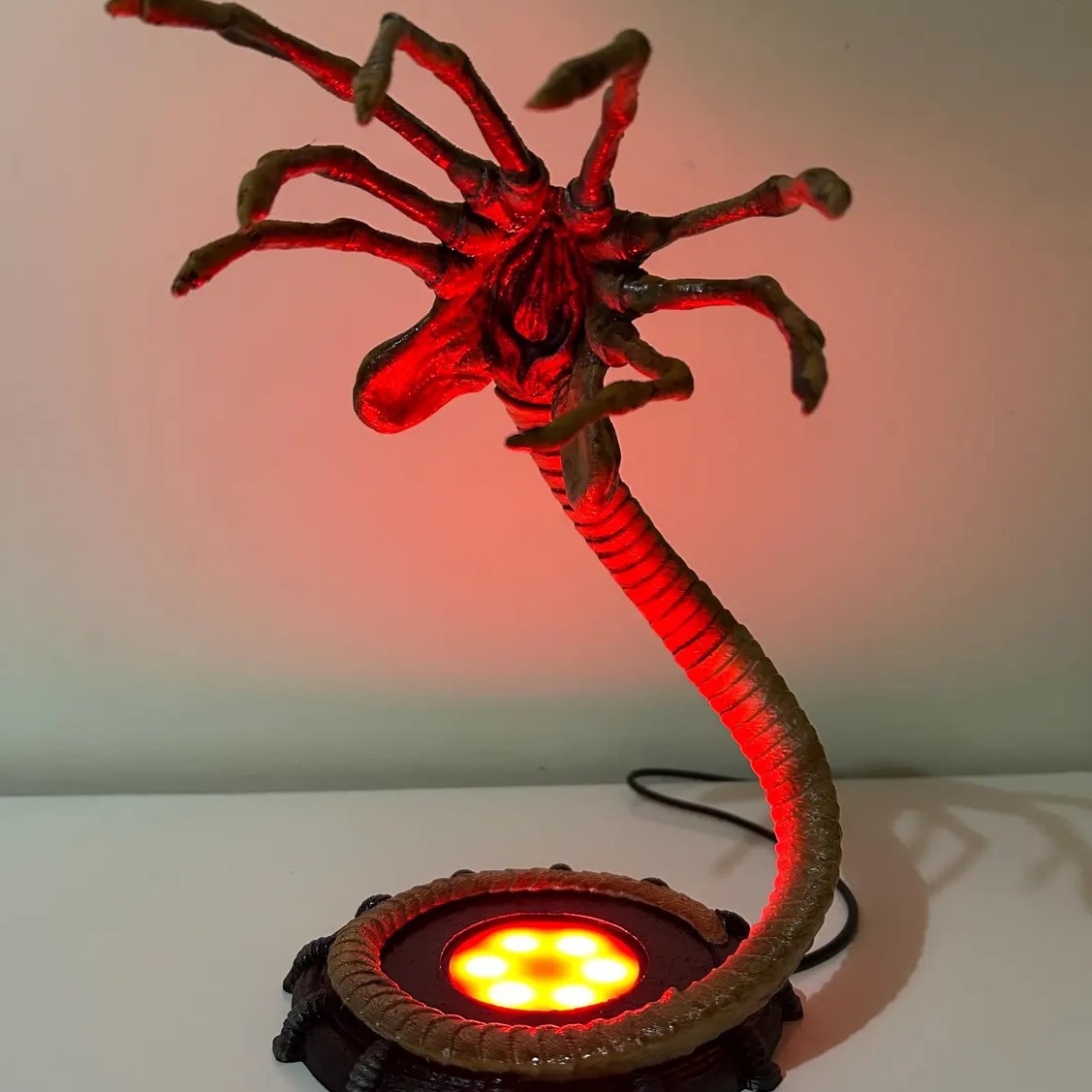 Alien Facehugger Lamp Nightlig - огляд і ціна Lighting Decor Ideas